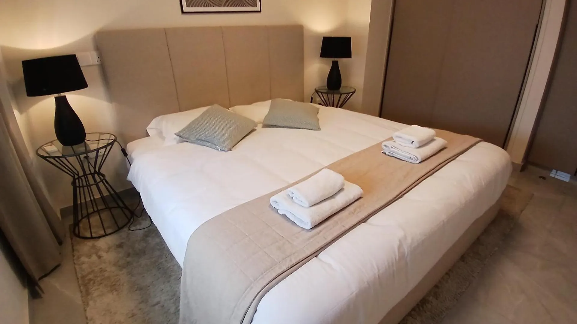 Lejlighed Georgiana Suites Larnaca